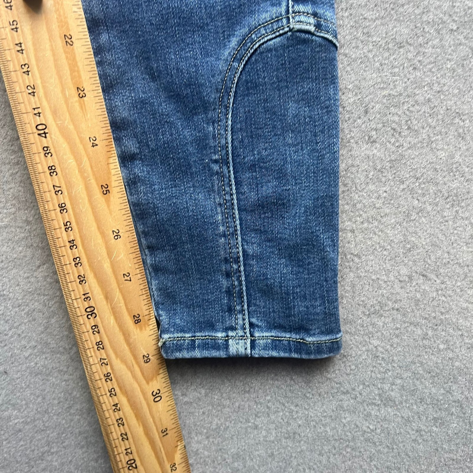 Picture 4 of 12