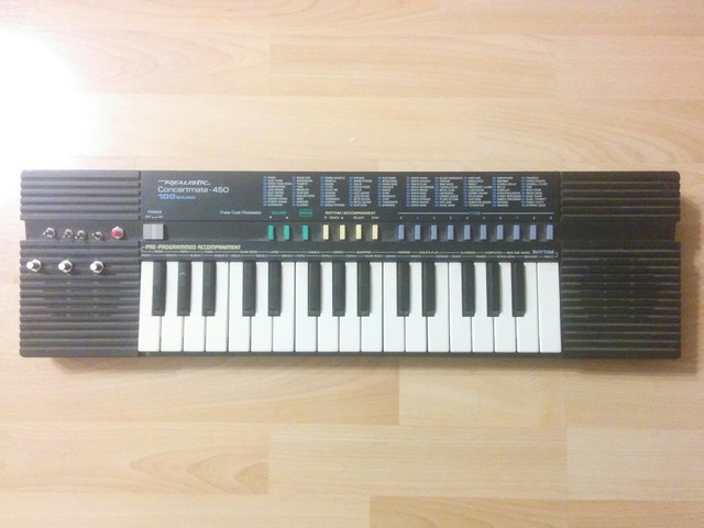 toy keyboard piano