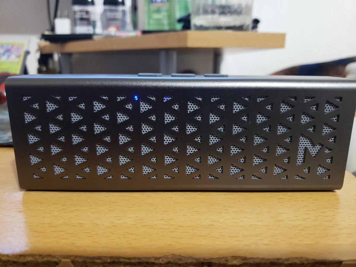 Mvmt bluetooth best sale speaker