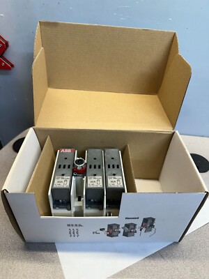 ABB 30-Amp 3-Pole Fusible Disconnect Switch 1SCA022548R9720 / OS30ACC12, NEW