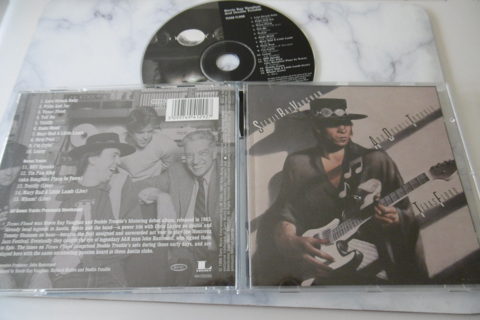 STEVIE RAY VAUGHAN & DOUBLE TROUBLE TEXAS FLOOD + 5 BONUS TRACKS 1999 TESTIFY
