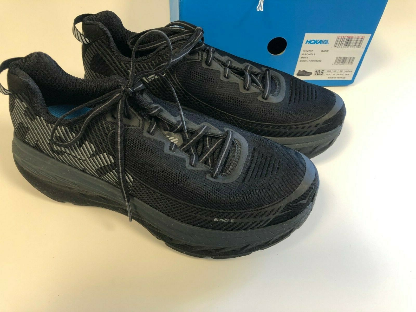 hoka neutral cushioned
