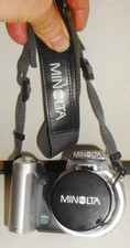 Minolta DIMAGE Z1  3.2 MP 10 x opt. Zoom Digital Kamera Digicam Point (K39)