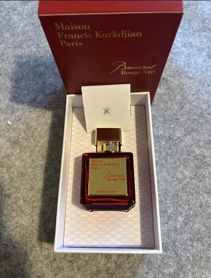 Extracto de Parfum Baccarat Rouge 540 Foto 2 de 3