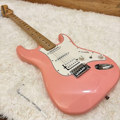 E-Gitarre Playtech SSH Tonabnehmer Layout Pink