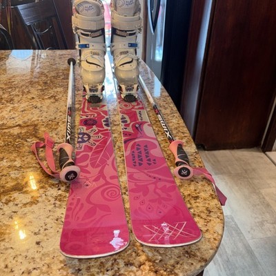Volkl Aura All-Mountain Skis 163cm w/ bindings, boots, ski poles package deal