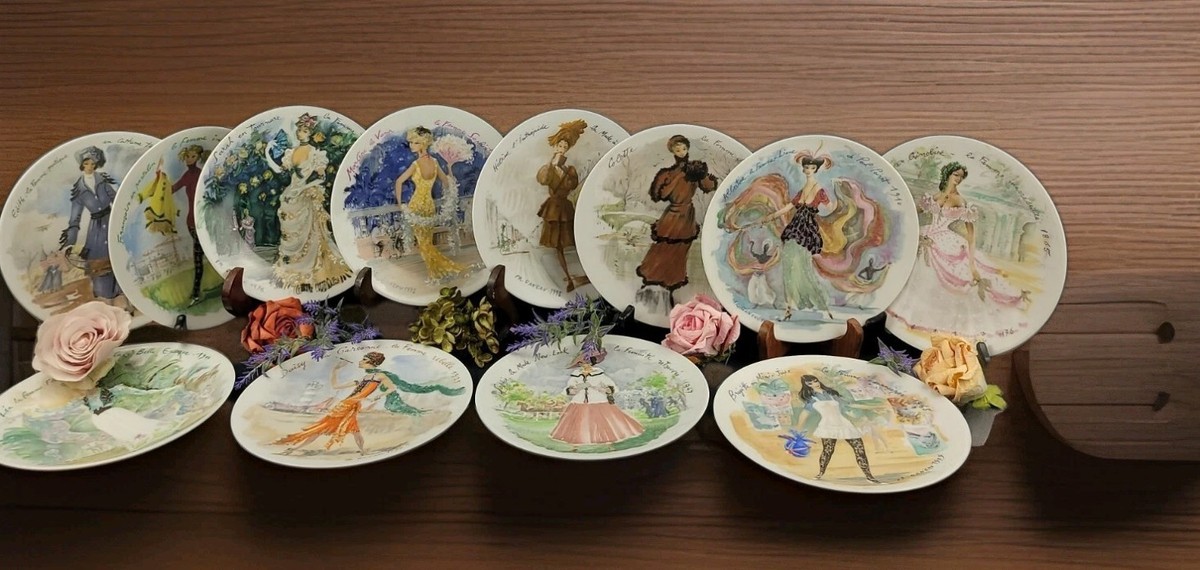 Women of the Century D'Arceau Limoges Set of 12 Collector's Plates