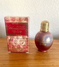 Wonderstruck Enchanted Taylor Swift parfum - un parfum de dama 2012
