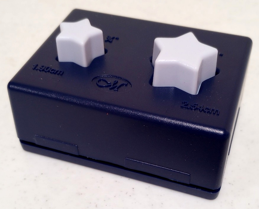 Creative Memories Mini Star Shape Maker Punch, 3/4" & 1" sizes
