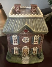 Lang and Wise Town Hall Collectibles 1998 Heart and Home House 28509702