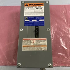 Square D QO403L60NS Load Center. 240V 60A