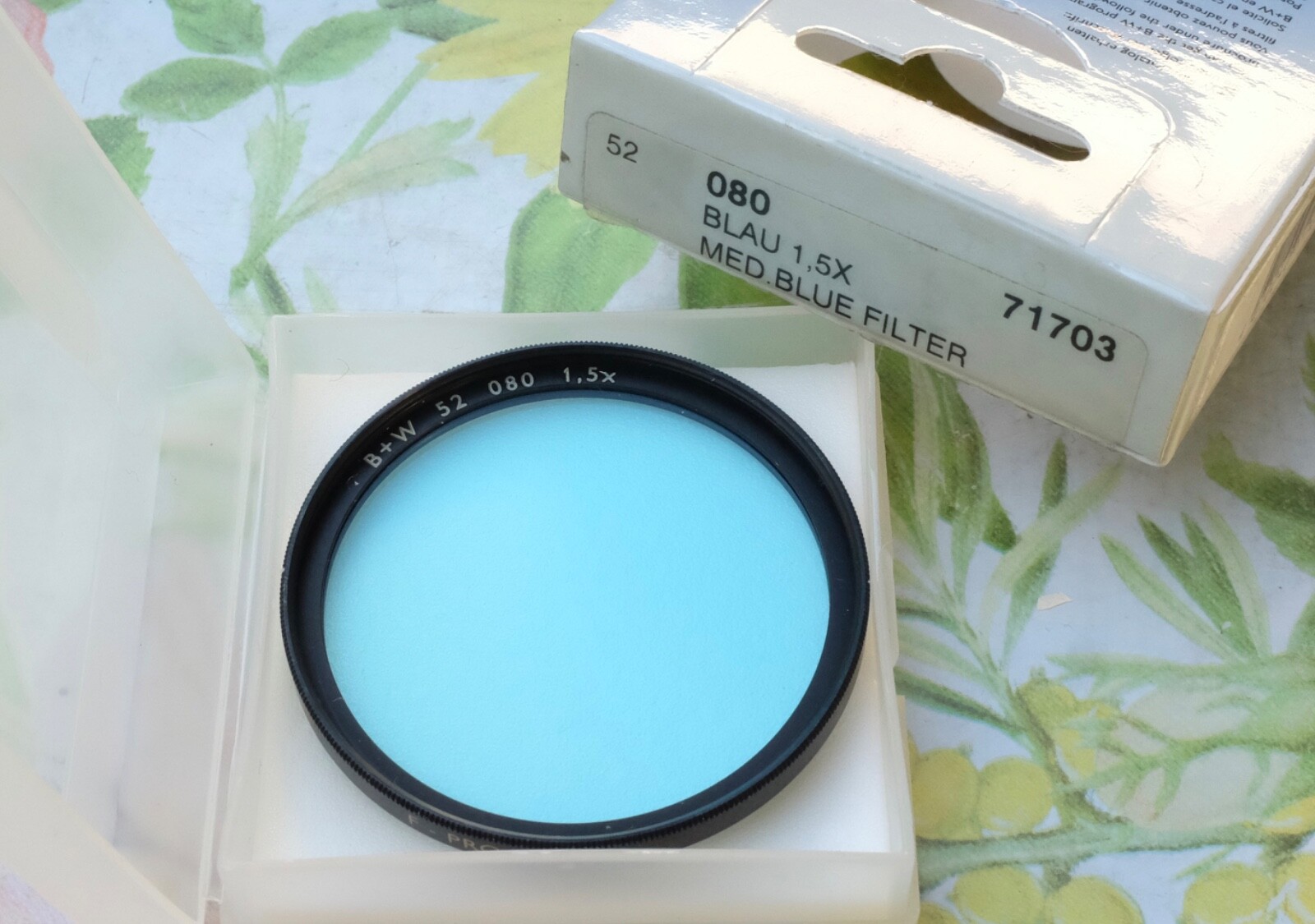 B+W 71703 filtre 080 diamètre 52mm 52 080 1,5x Med Blue. F-PRO