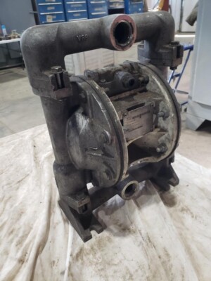 VERSA-MATIC Air Pump E1AP2R229C Consult Facto Used