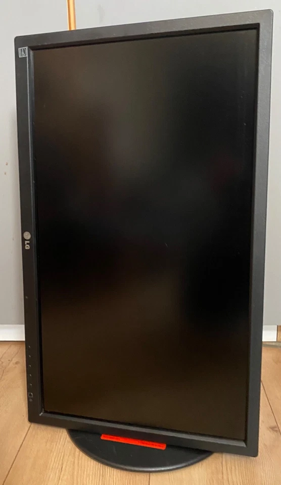 LG Flatron 2422PY  24" Monitor - Bild 2 von 4