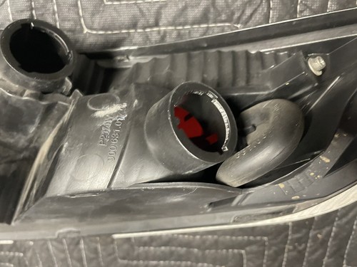 Cracked 2007 Porsche 911 Carrera 997 Left Driver Tail Light 99763148505 -Cracked - Picture 10 of 13