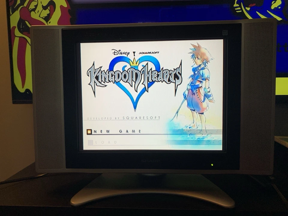 Mini Gaming LCD TV 15” Sharp LC-15SH6U  - Image 2 of 4