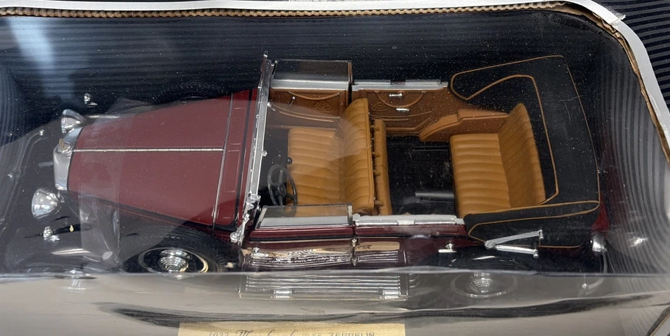 Anson 30413 1932 Maybach DS8 Zeppelin Convertible Diecast Model Car 1/18 Scale - Image 2 of 4