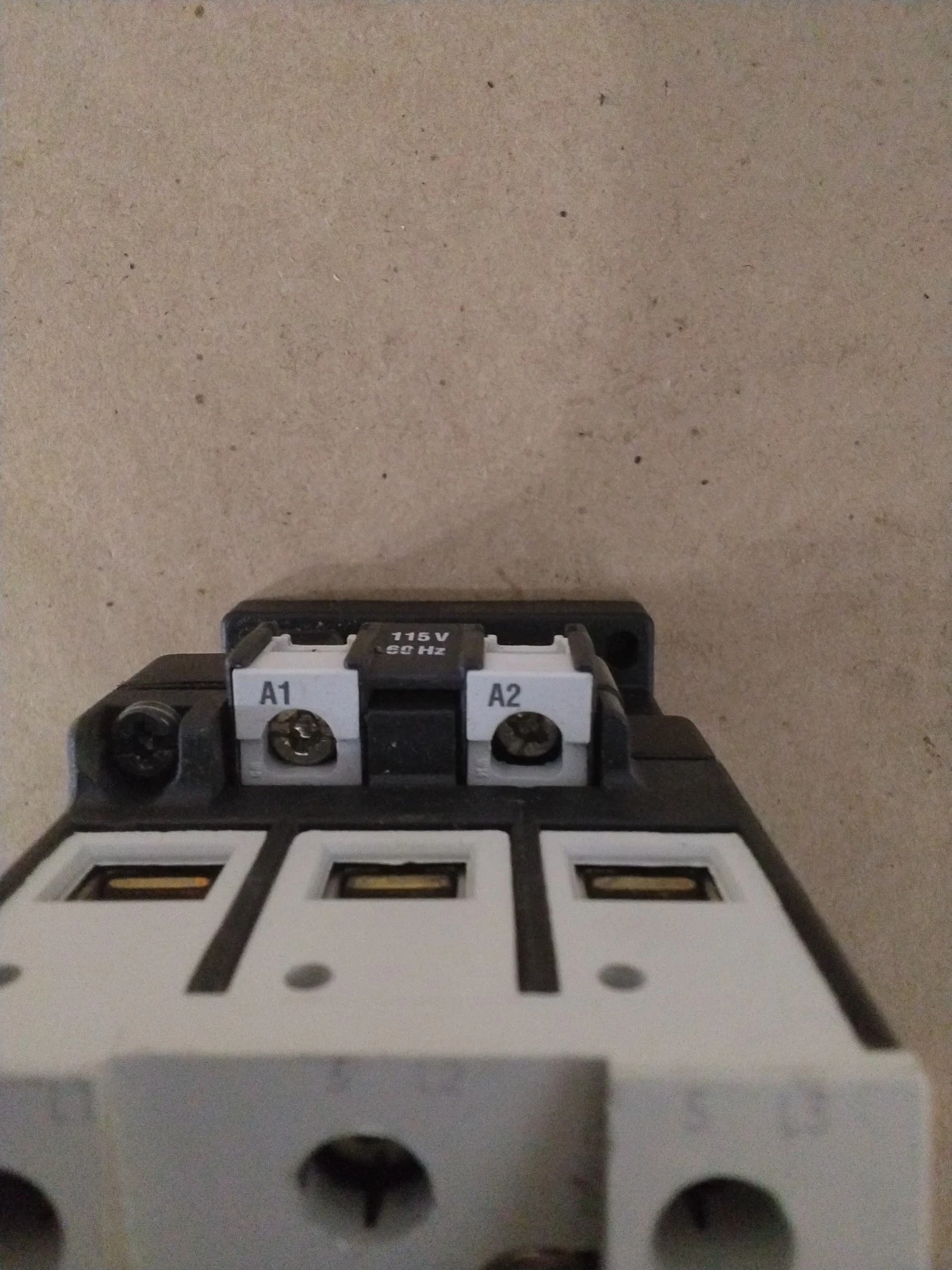 MOELLER DIL 1AM CONTACTOR - thumbnail 2