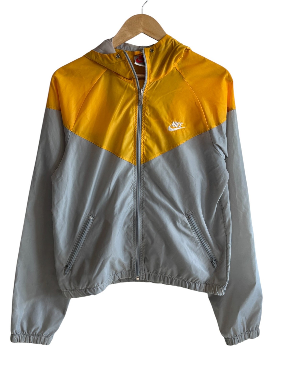 SACAI X NIKE Giacca a vento Nike grigia gialla con zip vintage anni 80 taglia S