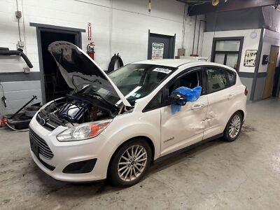 Used Fuel Pump fits: 2013 Ford C-max Pump Assembly VIN A 7th digit Grade A