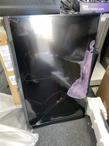 Screen Crack GIGABYTE AORUS FV43U 43" UHD VA Gaming Monitor