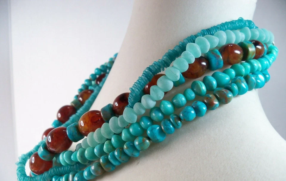 Turquiose, glass ,lucite,howlite,beaded FASHION jewelry necklace wow/ - Image 3 of 4