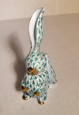 Herend - Bunny wiht Ear Up - Green Fishnet w 24K gold -Mint