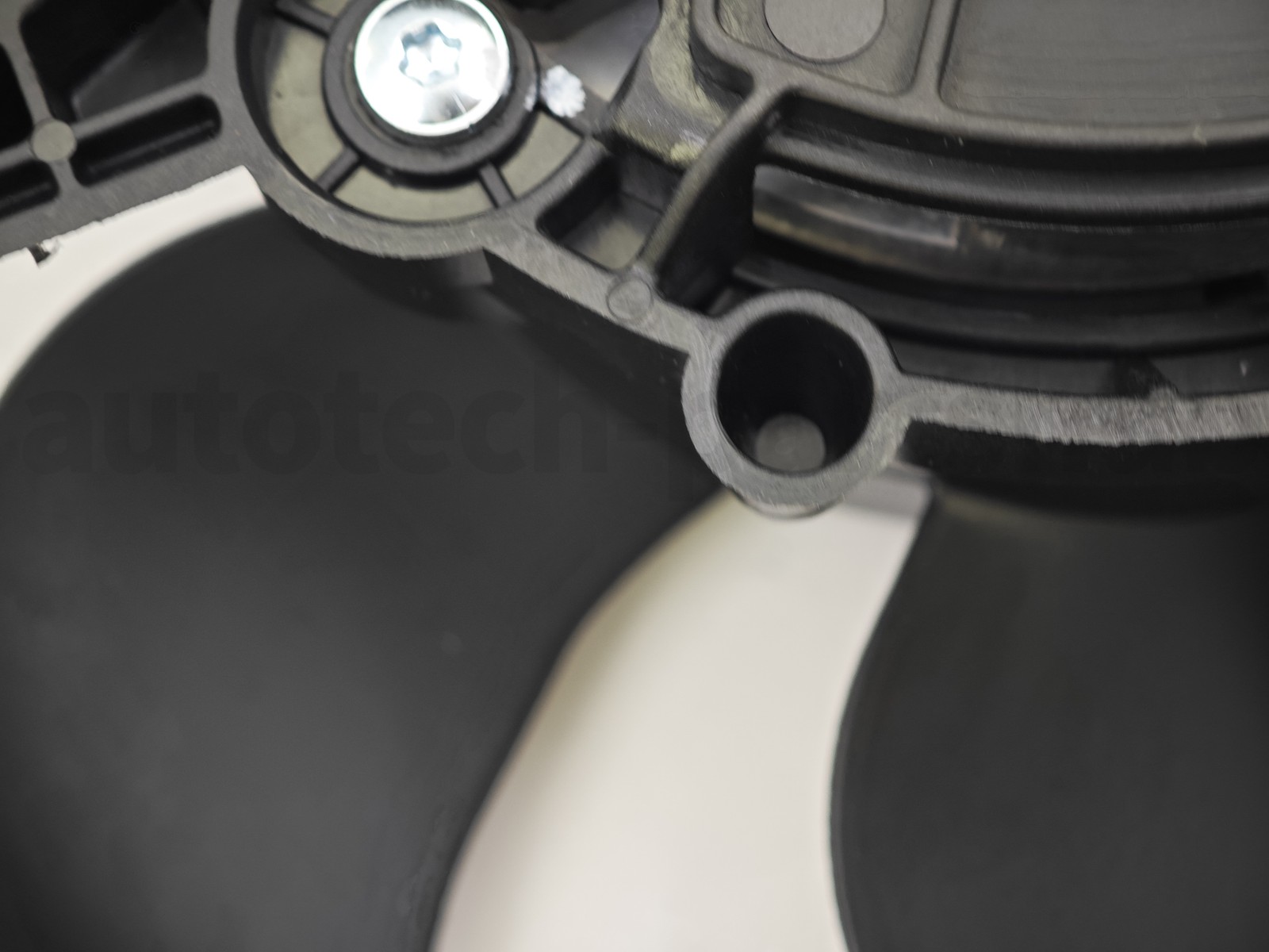 For Audi R8 Lamborghini Huacan LP610 LP580 New Radiator Cooling Fan 4S0121203B