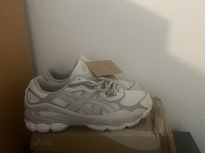 ASICS GEL-NYC Herren Sneaker Weiß/Grau Mesh atmungsaktiv, Schnürung Low Top