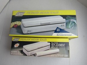 Deni Freshlock Vacuum Sealer for Food Storage Blue Model 1631B W/ 4 Rolls