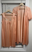 Vintage JC Penny Pajama Set Womens MIsses Small Peach Robe and Gown Sleepwear