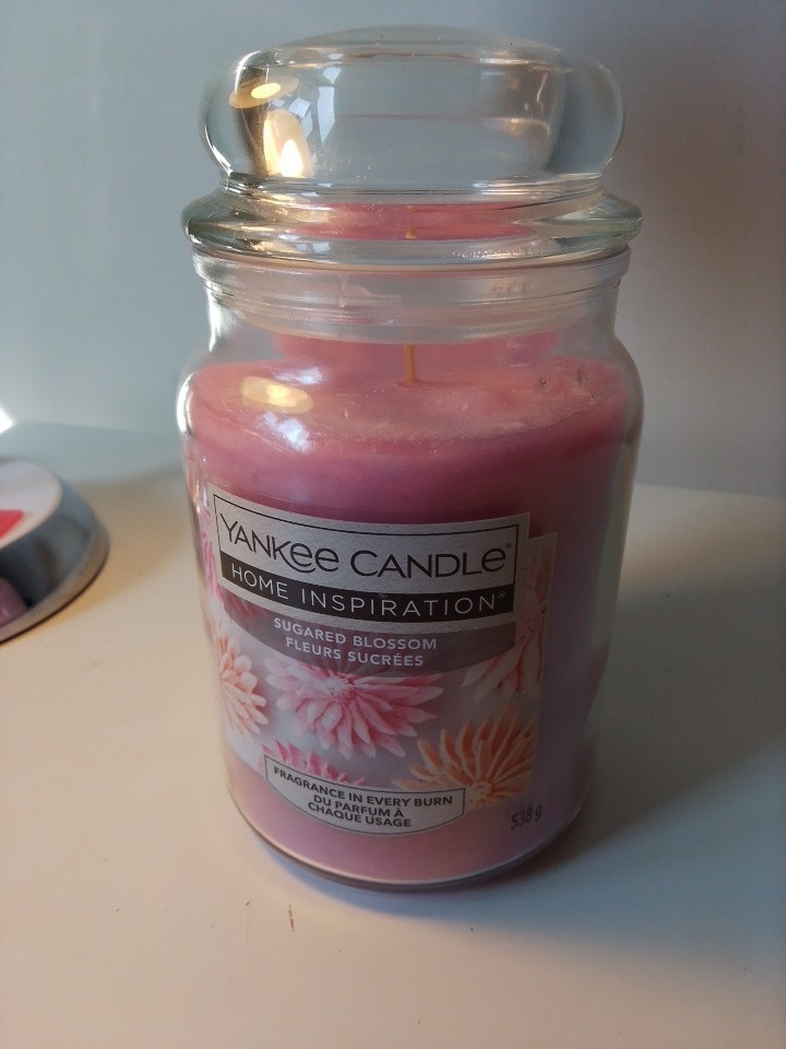 Yankee Candle 538g Large Jar Candle Sugared Blossom Scented