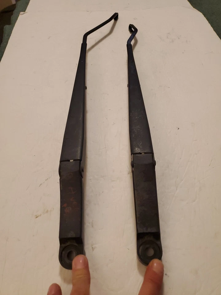2004 2011 Chevrolet Aveo LEFT & RIGHT Windshield Wiper ARMS OEM - Image 4 of 4