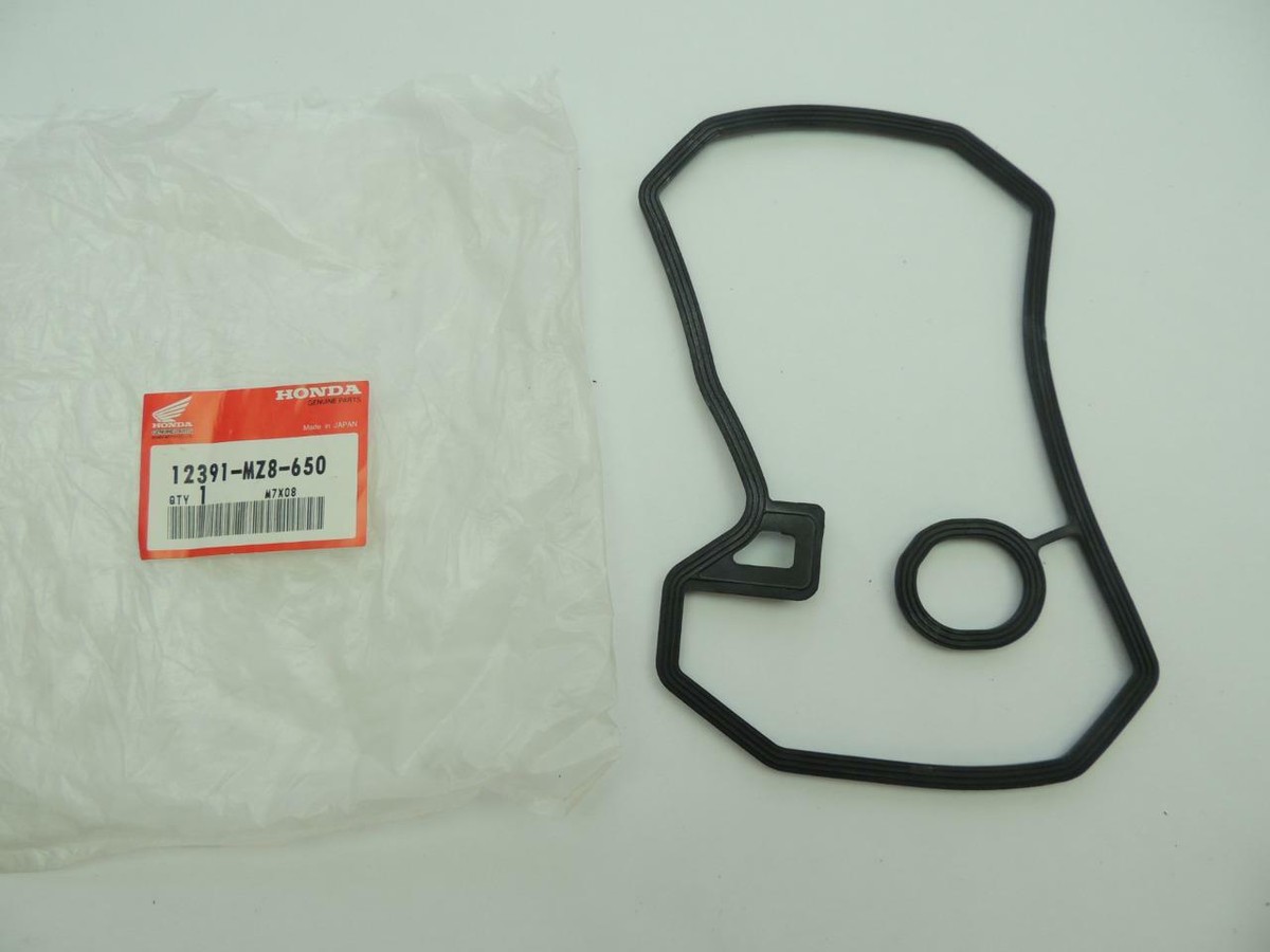 12391-MZ8-650 NOS Honda Cylinder Head Cover Gasket VT600 VT750