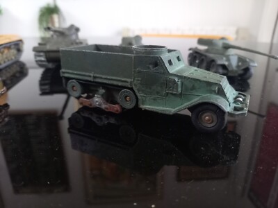 3 véhicules militaires anciens - dinky toys - meccano - solido