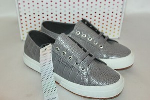 superga croco