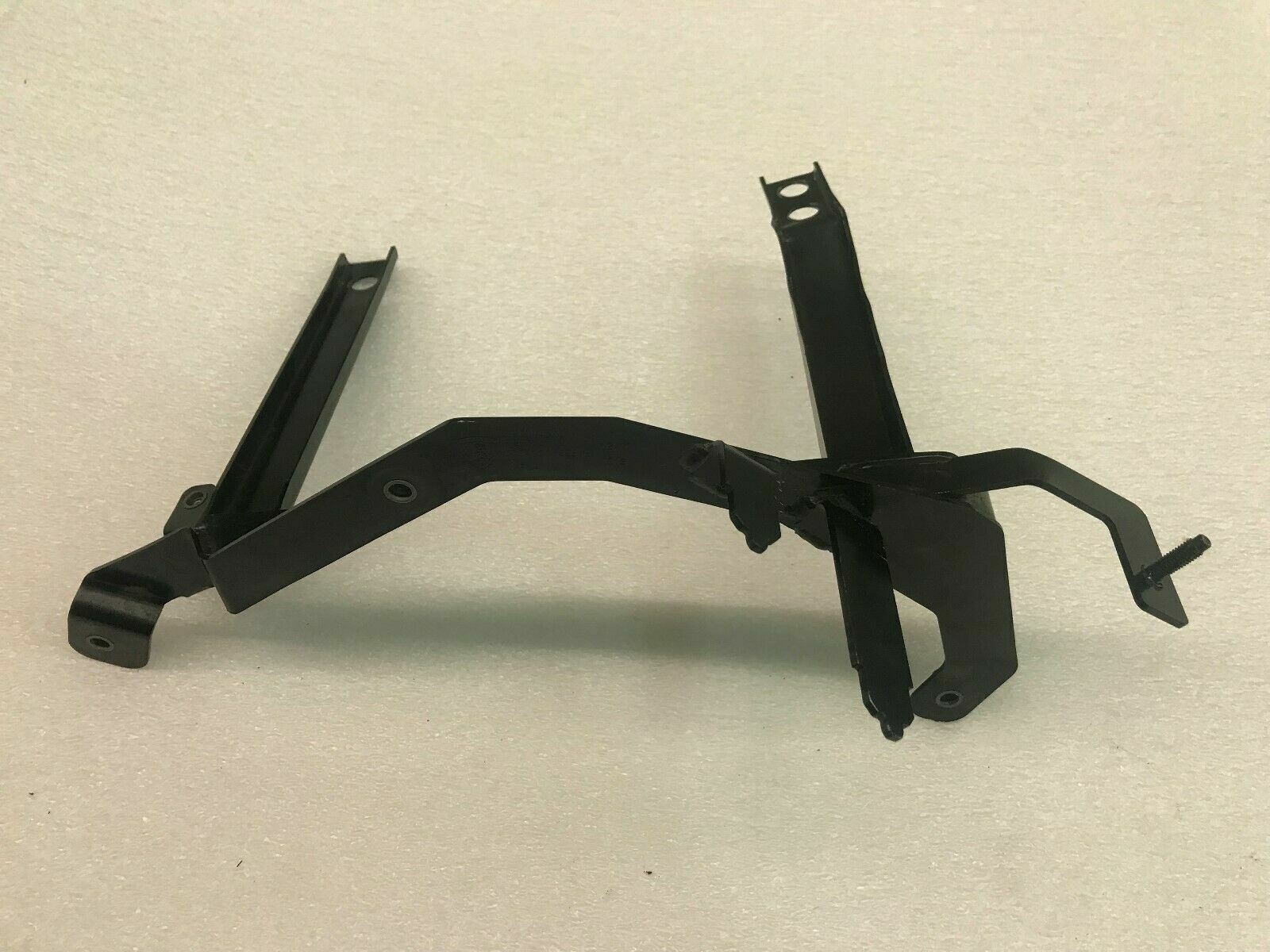LAMBORGHINI AVENTADOR 700 ACTIVATED CARBON FILTER SYSTEM BRACKET OEM 470201898B