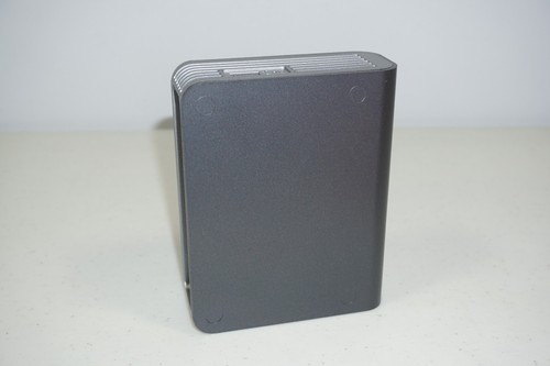 Western Digital WD TV Live Digital HD Media Streamer (remote is missing door) - Picture 9 of 10