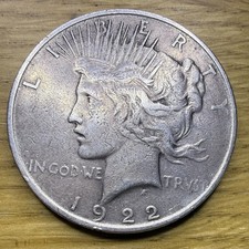1922 USA Silver Liberty Peace Dollar Coin In Circulated Condition