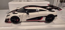 AUTOart 1:18 scale Koenigsegg One:1 (White/Carbon Black) 79016 *Ultra Rare*