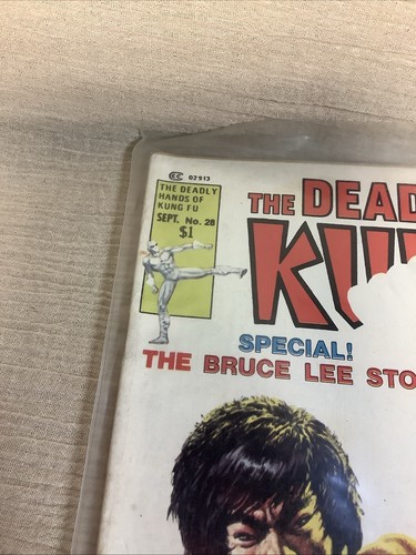 STAN LEE PRESENTS THE DEADLY HANDS OF KUNG FU #28 THE BRUCE LEE STORY - Picture 3 of 6