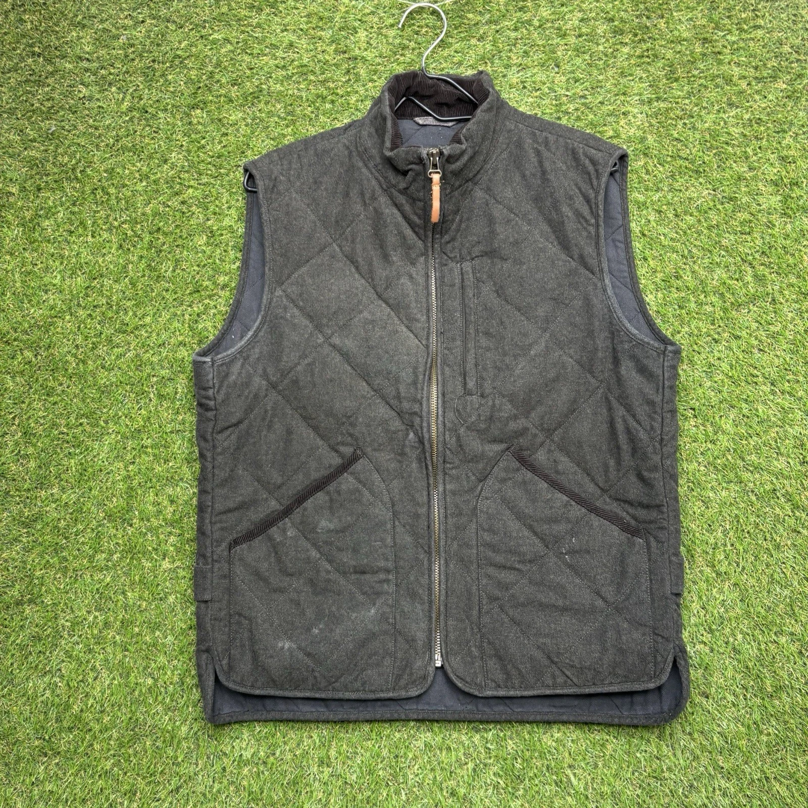 J Crew Sussex Insulated Vest Mens Medium Full Zip Quilt Gray Quilted Primaloft