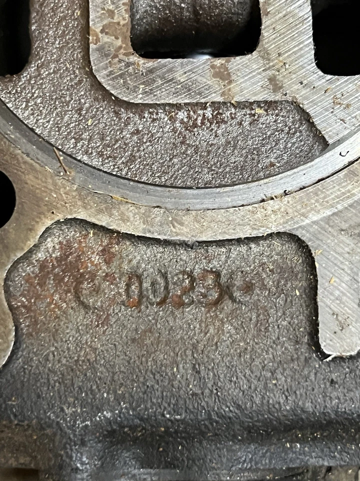 9968492 Válvula hidráulica (cucharón y lanzadera eléctrica) se adapta a Ford New Holland TLB Foto 3 de 4