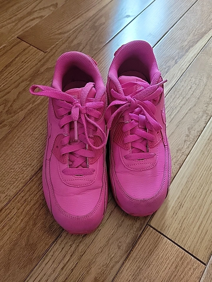 Nike Air Max 833377-603Youth Laser Fuchsia Pink Limited Edition Great Condition  - Image 3 of 4