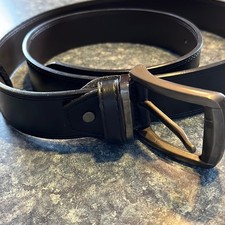 Men's reversal belt-black or brown -51 inches including buckle 