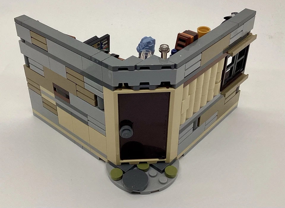 LEGO Super Heroes: Bro Thor's New Asgard (76200) - Image 3 of 4