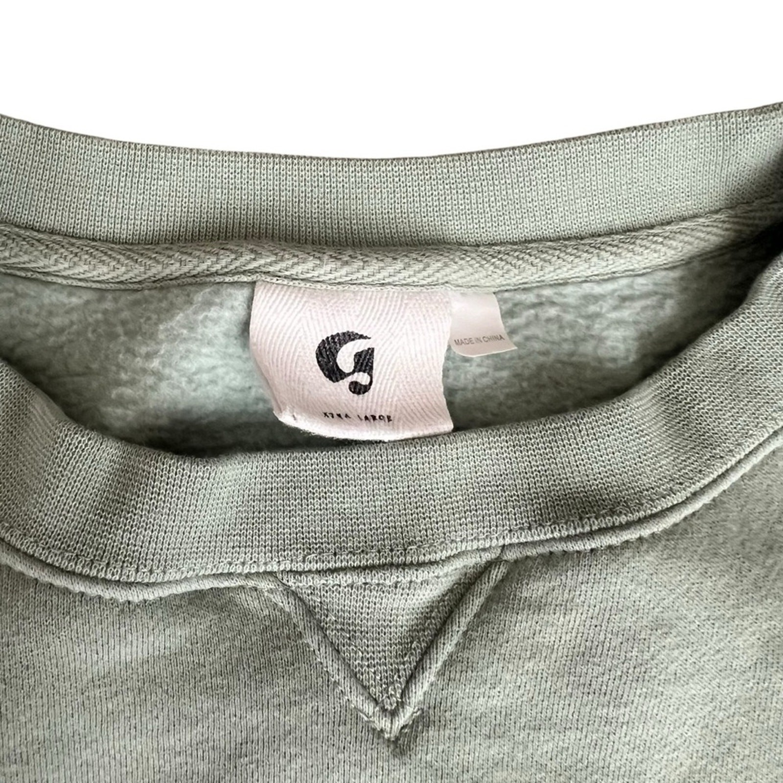 Glossier Women’s Limited Edition Boston Pullover Crewneck Isabella Green Size XL image 3