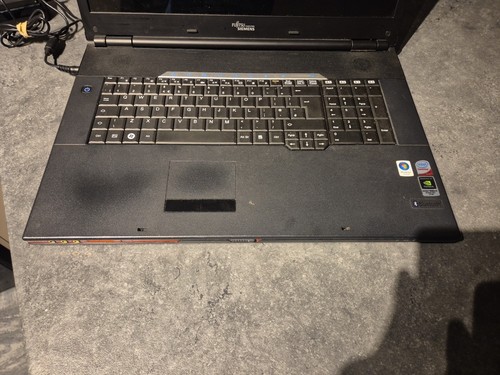 FUJITSU SIEMENS AMILO XI 3650 18.4" LAPTOP (Dark Display) + FAST UK 🇬🇧 POST! - Afbeelding 2 van 8