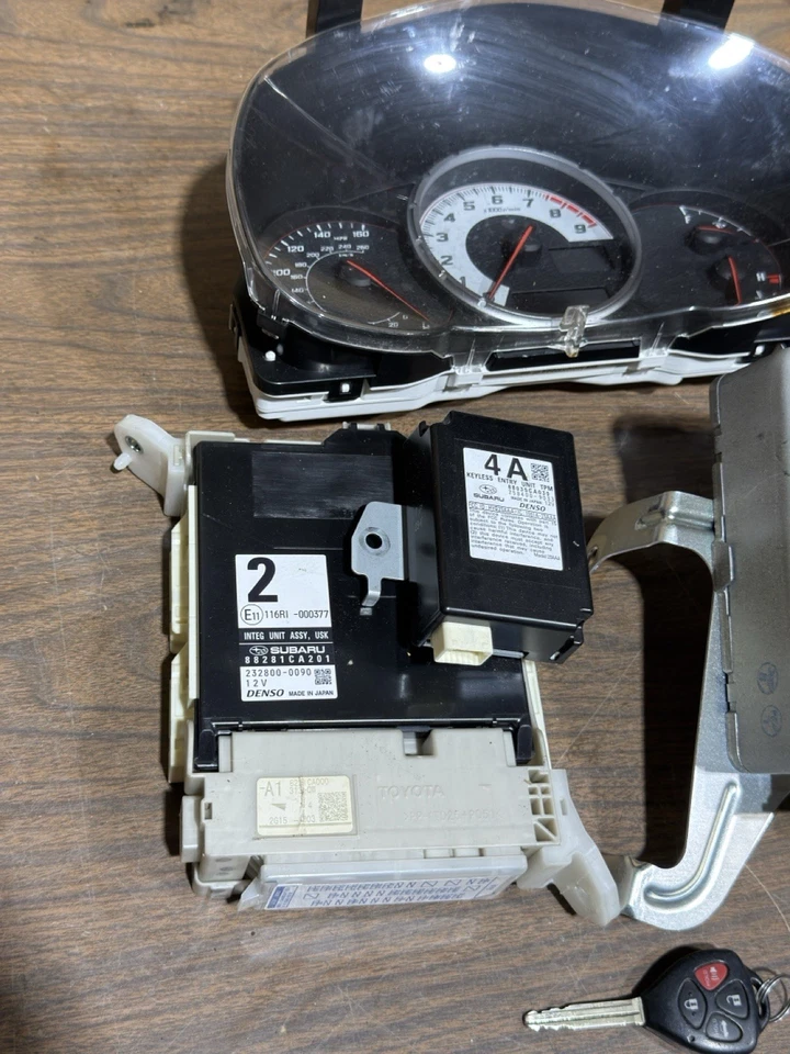 Juego de llaves Scion FR-S motor computadora BCM DME Toyota GT 86 BRZ 1 racimo tracción trasera 2.0 Foto 2 de 4