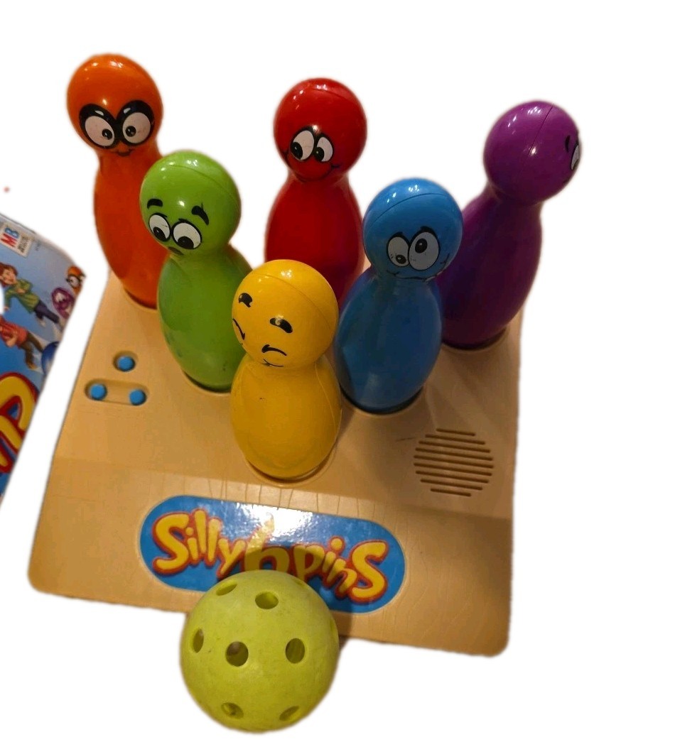 Silly 6 Pins Talking Bowling Game Milton Bradley 2001 - EX Cond